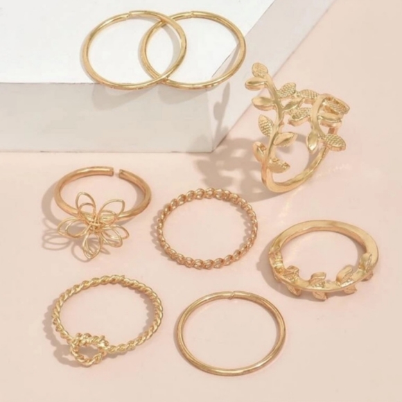 Gold Leaf Ring Set! - Picture 2 of 5